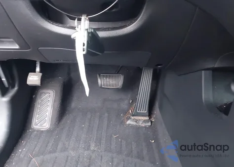 2014 Hyundai Santa Fe Sport 2.4L from USA, damaged, VIN 5XYZU3LB0EG179944